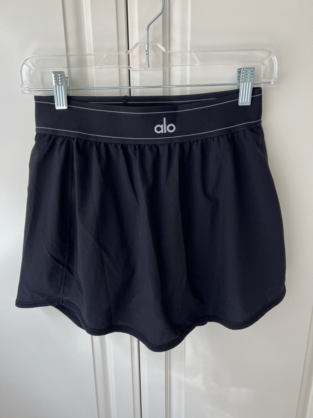 ALO Yoga Black and White Athletic Skirt